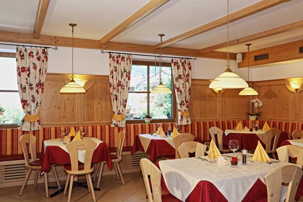 Hotel Olympia Sarentino Екстер'єр фото