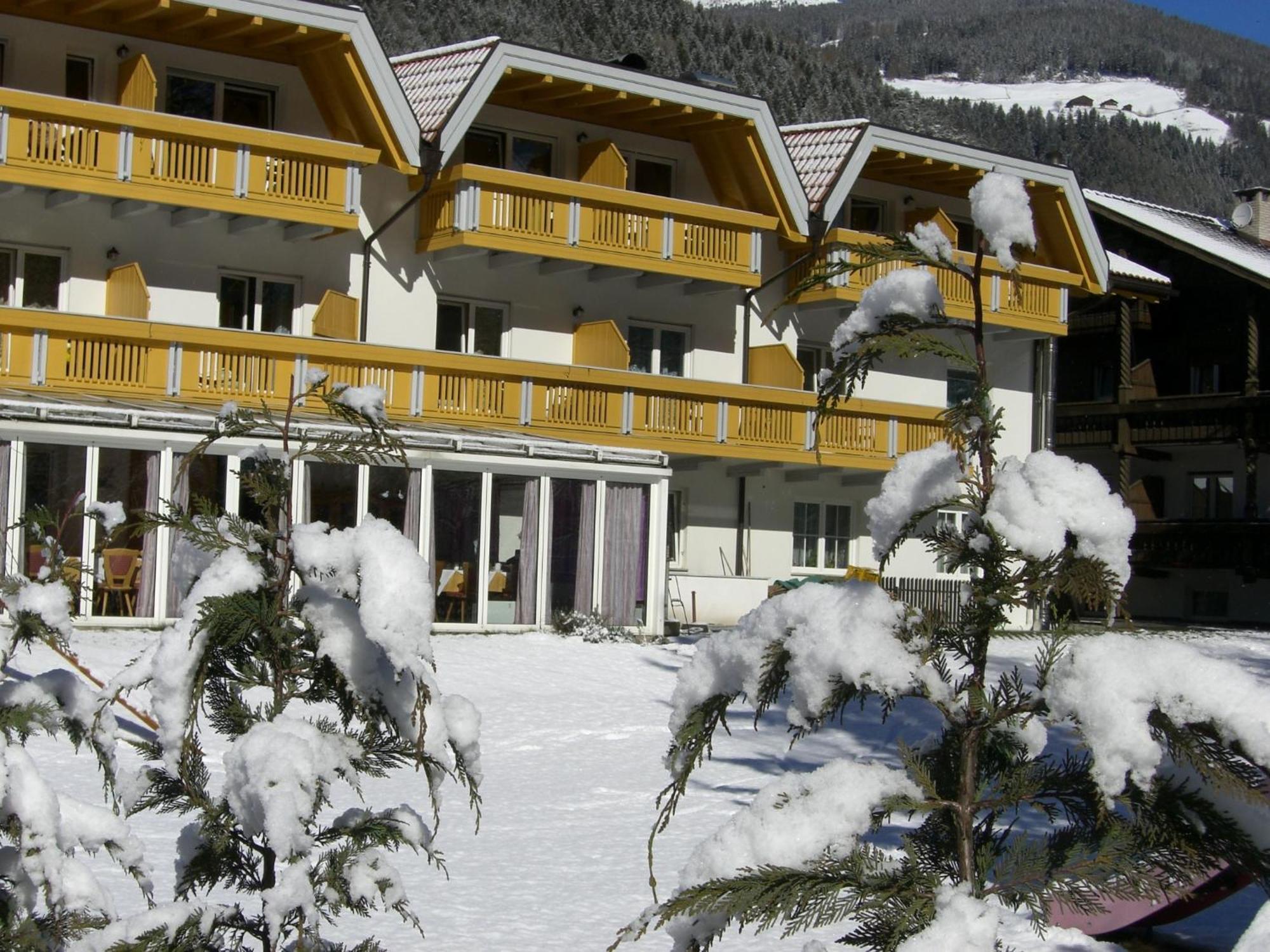 Hotel Olympia Sarentino Екстер'єр фото